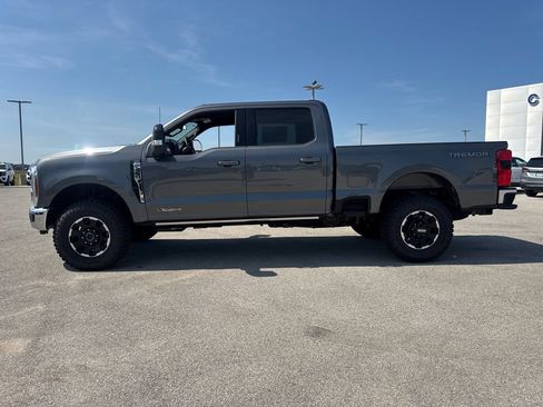 New 2026 Ford F250 Lariat w/ Tremor Off-Road Package AWD/4WD image 3