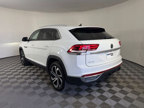 Used 2020 Volkswagen Atlas Cross Sport SEL Premium AWD/4WD image 3