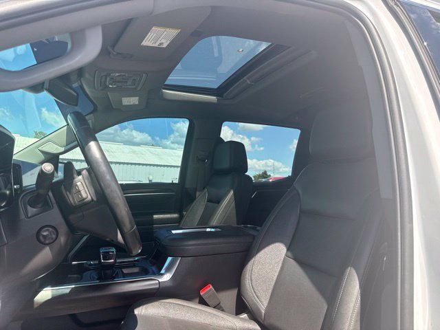 Used 2022 GMC Sierra 1500 SLT AWD/4WD image 18