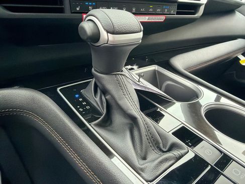 New 2026 Toyota Sienna Platinum AWD/4WD image 30