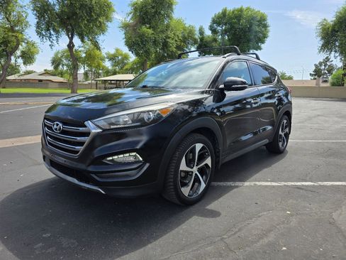 Used 2016 Hyundai Tucson Limited w/ Option Group 03 FWD image 10