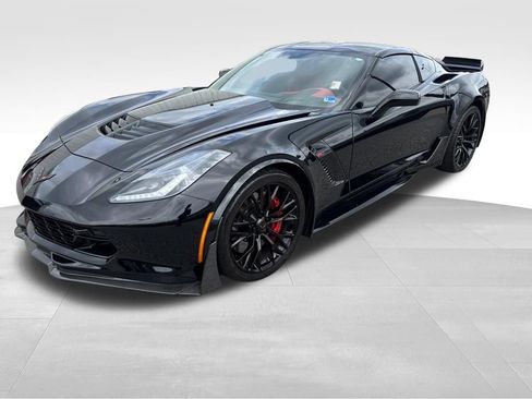 Used 2019 Chevrolet Corvette Z06 RWD image 2