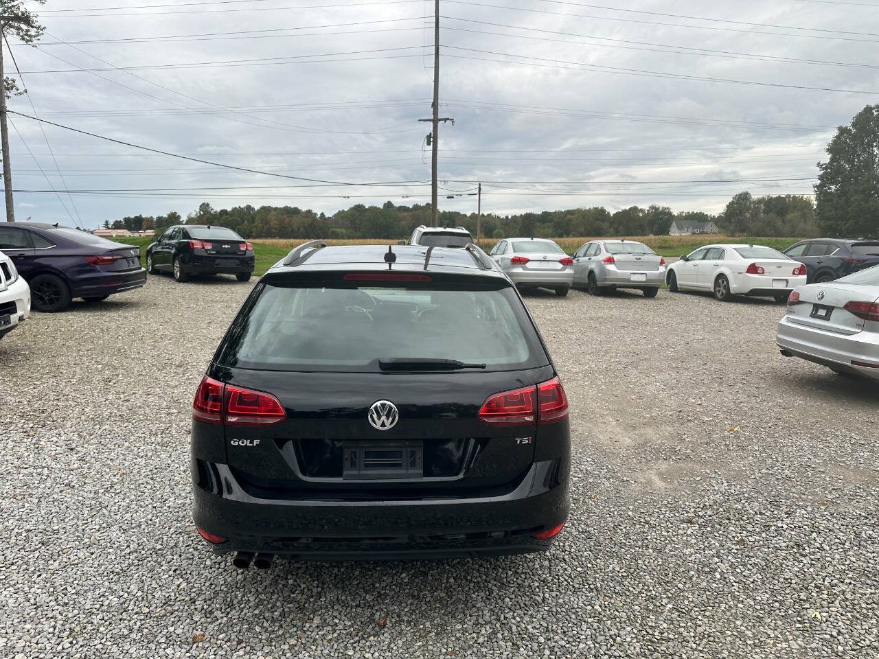 Used 2015 Volkswagen Golf S FWD image 5