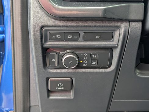 Certified 2022 Ford F150 XLT w/ Equipment Group 302A High image 19