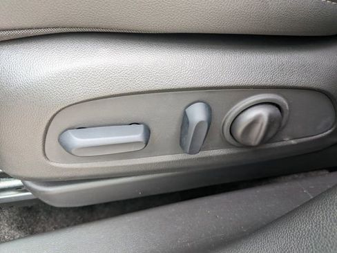 Used 2023 Buick Encore GX Select w/ Sport Touring Package FWD image 20