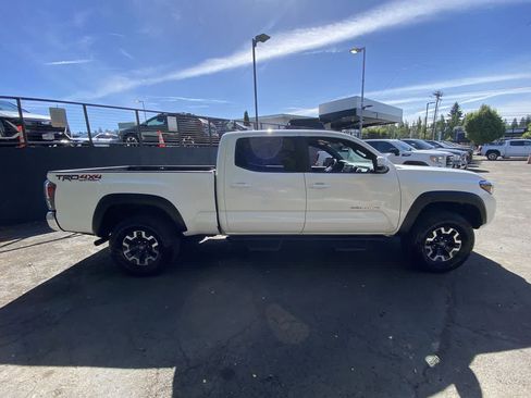 Used 2023 Toyota Tacoma TRD Off-Road AWD/4WD image 7