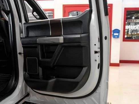 Used 2017 Ford F150 Raptor w/ Equipment Group 802A Luxury AWD/4WD image 40