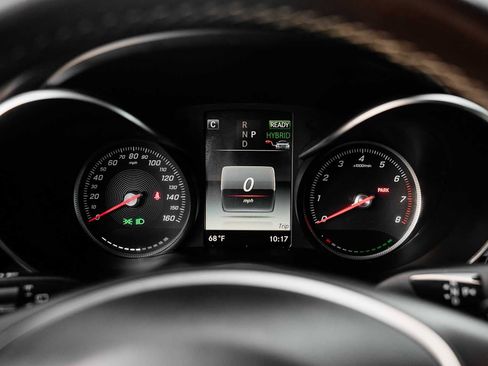 Used 2018 Mercedes-Benz GLC 350e 4MATIC image 21