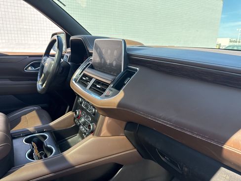 Used 2021 Chevrolet Tahoe High Country w/ Premium Package image 33