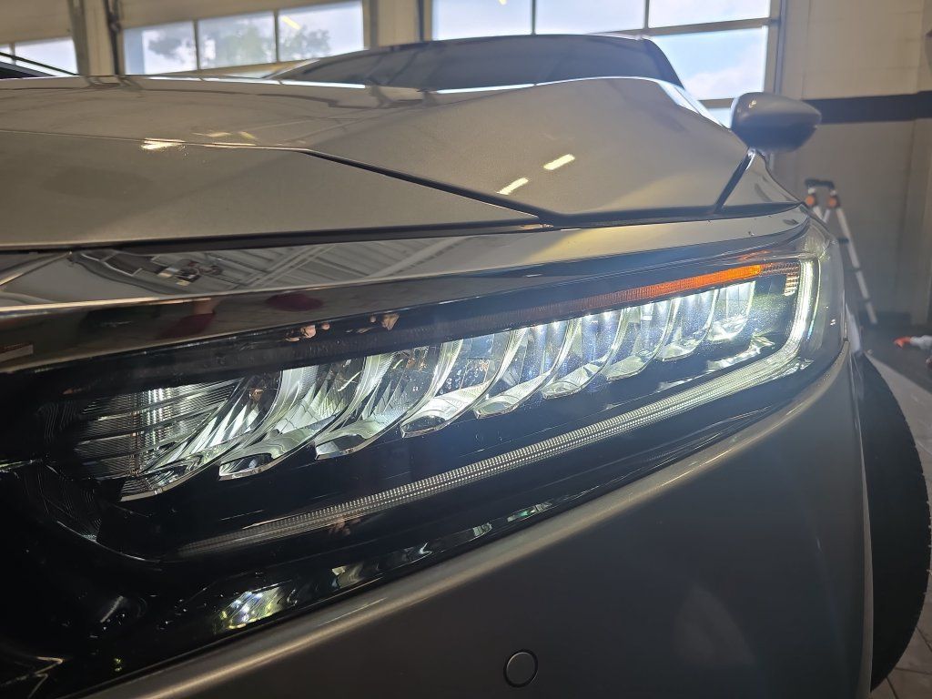 Used 2020 Honda Accord Touring image 32