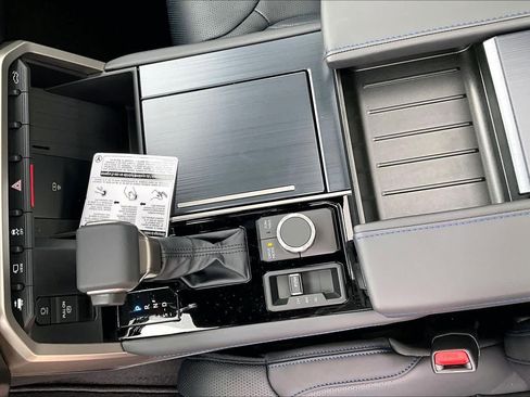 New 2026 Toyota Tundra Platinum AWD/4WD image 7