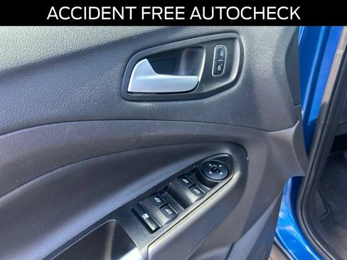 Certified 2017 Ford Escape SE FWD image 11