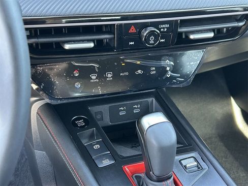 New 2025 Nissan Kicks SR image 28