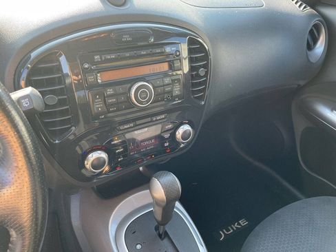 Used 2011 Nissan Juke SV FWD image 14