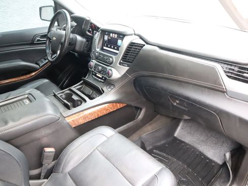 Used 2015 Chevrolet Suburban LTZ AWD/4WD image 54