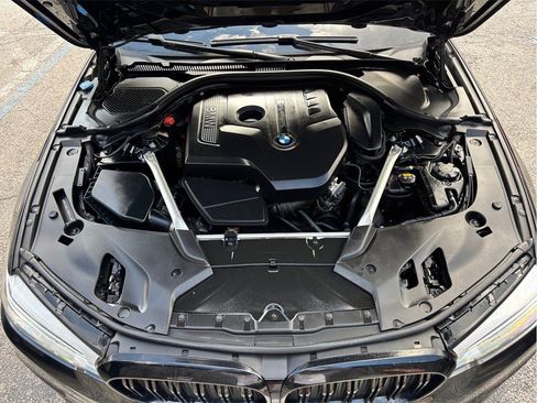 Used 2018 BMW 530i w/ Premium Package RWD image 54