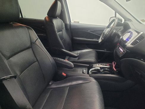 Used 2017 Honda Pilot Elite image 21