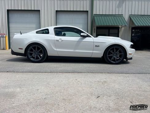 Used 2012 Ford Mustang GT Premium w/ Brembo Brake Pkg RWD image 6