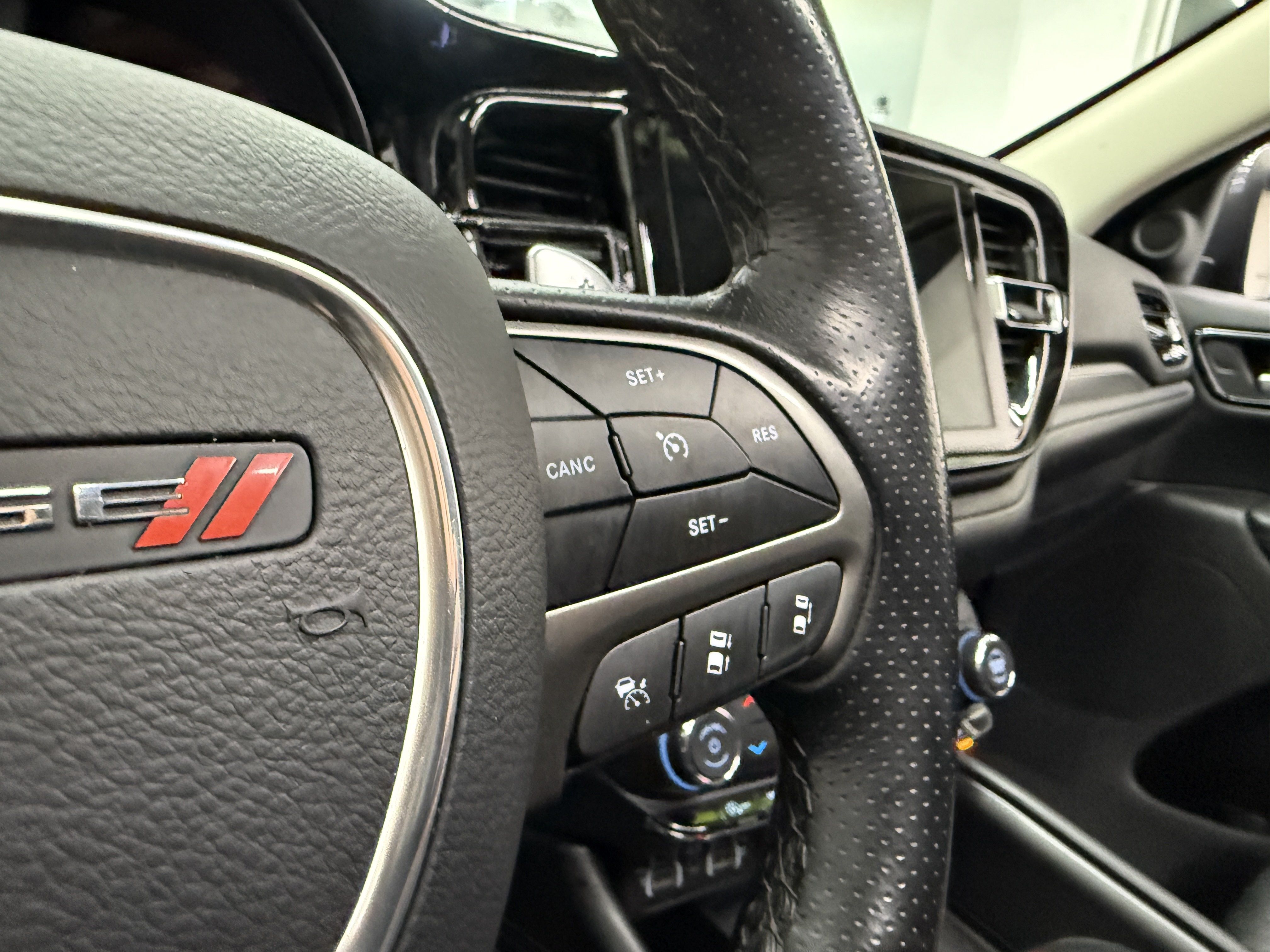 Used 2021 Dodge Durango Citadel w/ Technology Group AWD/4WD image 16