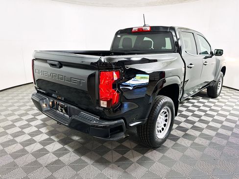 Used 2024 Chevrolet Colorado W/T image 3