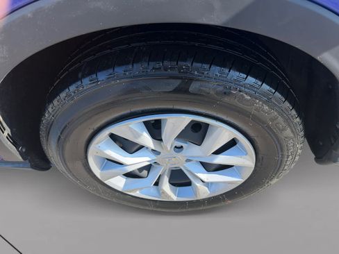 Used 2024 Honda CR-V LX image 9