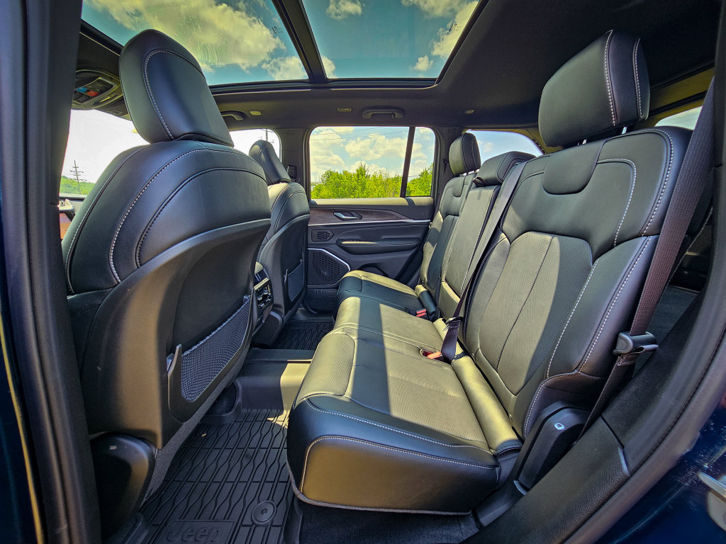 New 2026 Jeep Grand Cherokee Limited AWD/4WD image 31