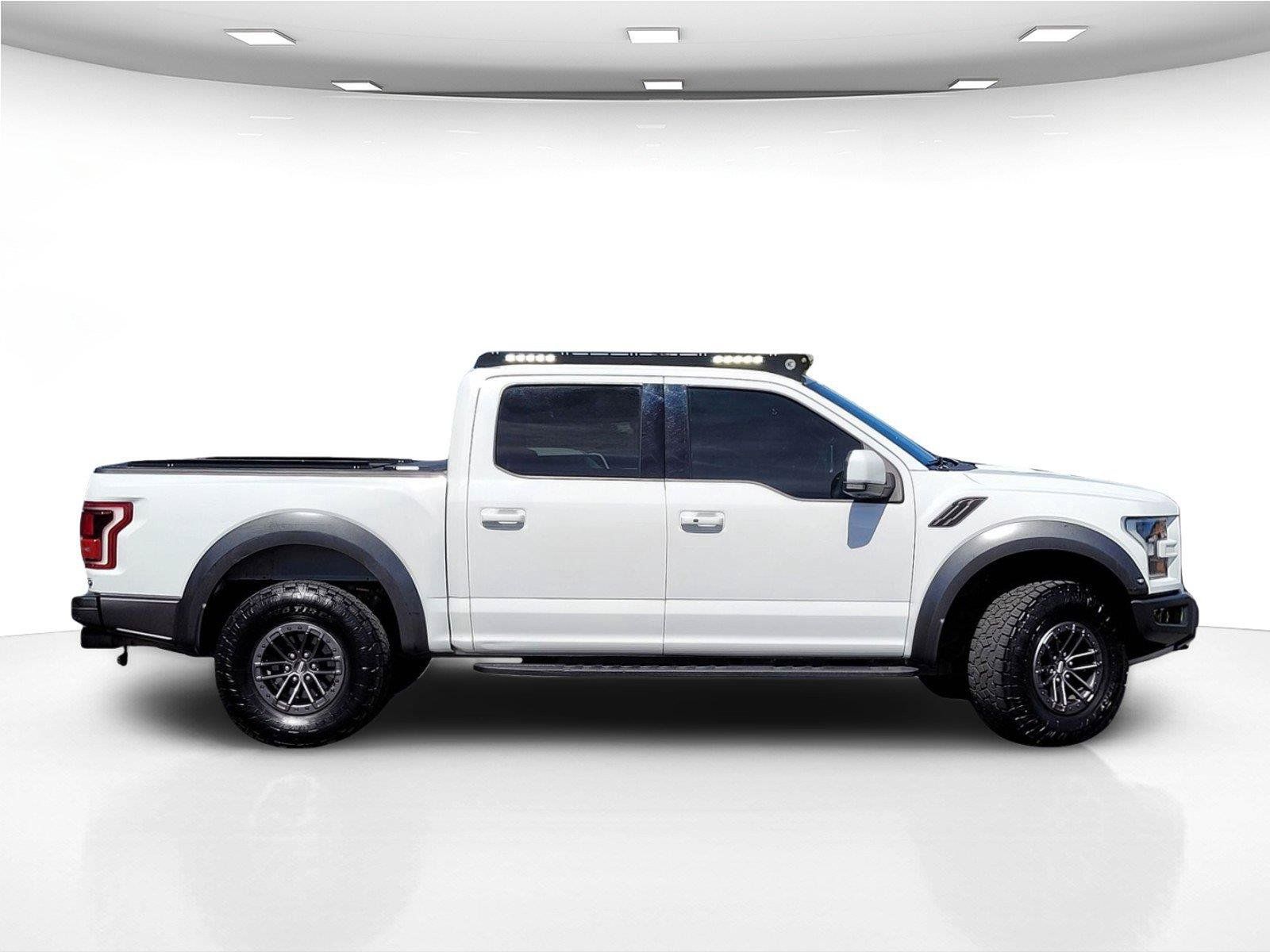 Used 2019 Ford F150 Raptor w/ Equipment Group 802A Luxury AWD/4WD image 6