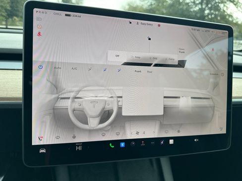 Used 2022 Tesla Model Y Long Range image 37