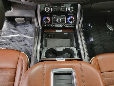 Certified 2024 GMC Yukon Denali Ultimate image 17