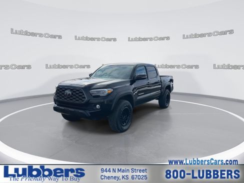 Used 2023 Toyota Tacoma TRD Off-Road image 4