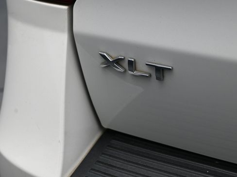 Used 2020 Ford Expedition XLT w/ Equipment Group 202A image 21