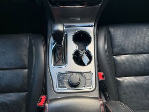 Used 2020 Jeep Grand Cherokee Trailhawk w/ Trailhawk Luxury Group AWD/4WD image 17