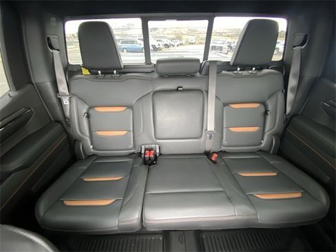 Certified 2024 GMC Sierra 1500 AT4 w/ Technology Package image 23