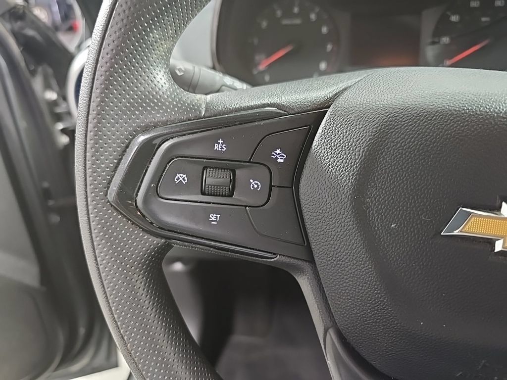 Used 2024 Chevrolet Trax LS FWD image 33