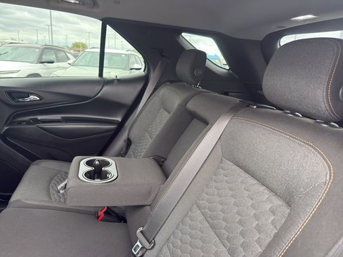 Used 2018 Chevrolet Equinox LT FWD image 33