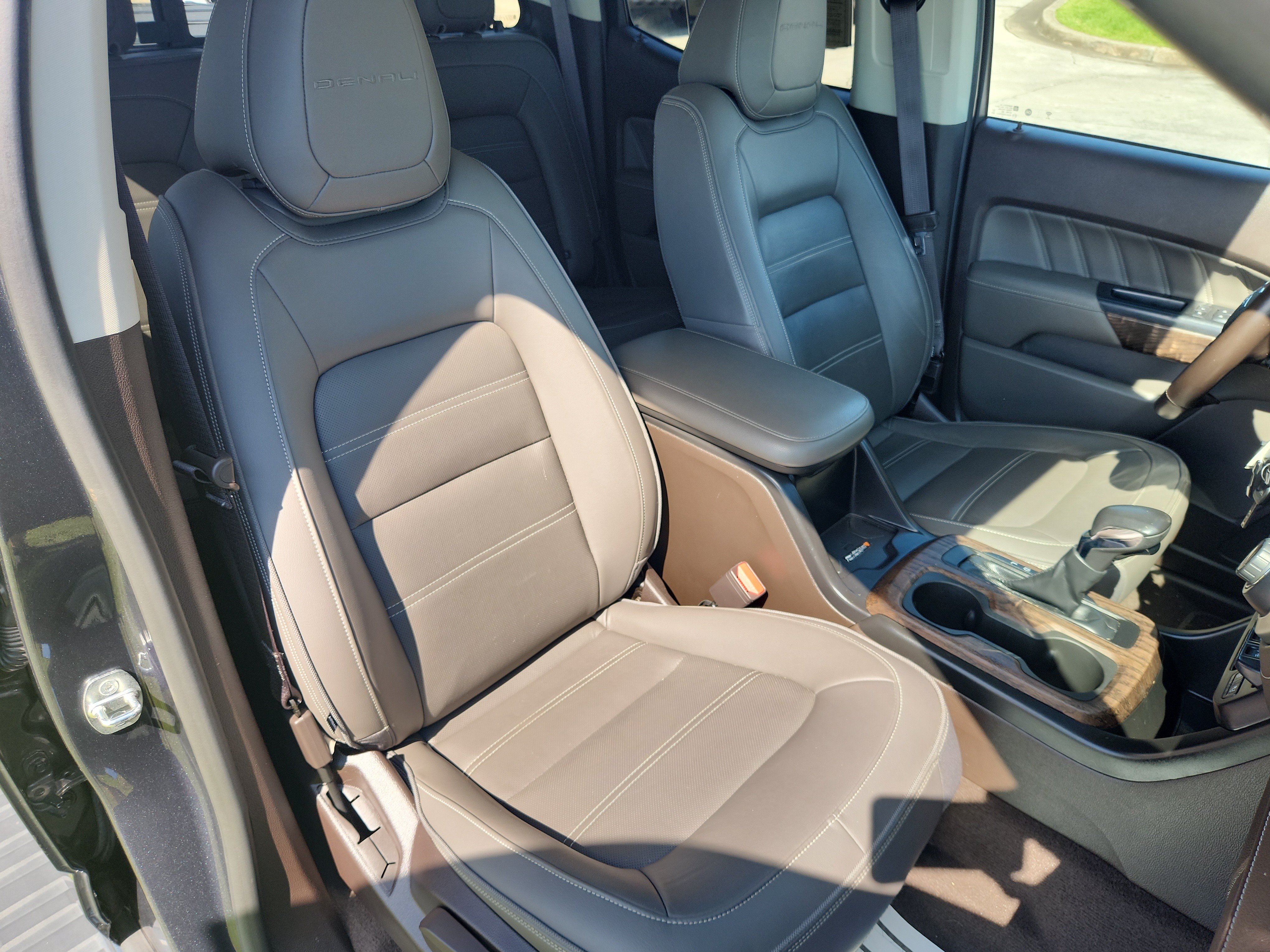 Used 2022 GMC Canyon Denali AWD/4WD image 38