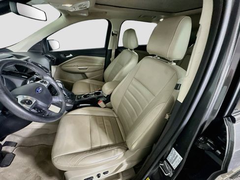 Used 2016 Ford Escape Titanium w/ Equipment Group 301A FWD image 13