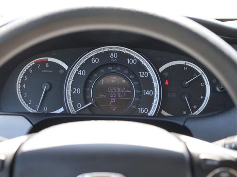 Used 2015 Honda Accord LX image 19