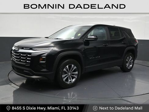 Used 2025 Chevrolet Equinox LT FWD image 1