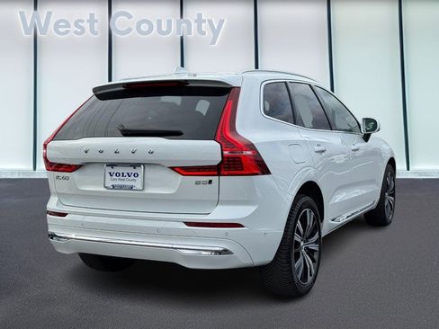 Certified 2023 Volvo XC60 B5 Plus w/ Climate Package image 4