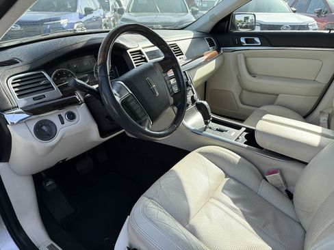 Used 2009 Lincoln MKS FWD image 20