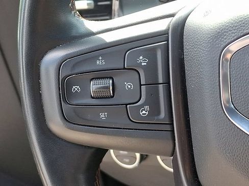 Used 2023 GMC Sierra 1500 AT4 w/ Technology Package AWD/4WD image 22