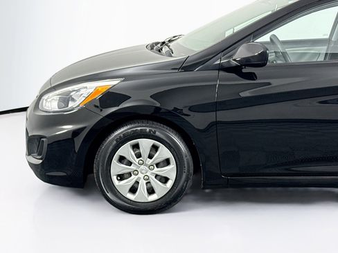 Used 2015 Hyundai Accent GLS FWD image 35