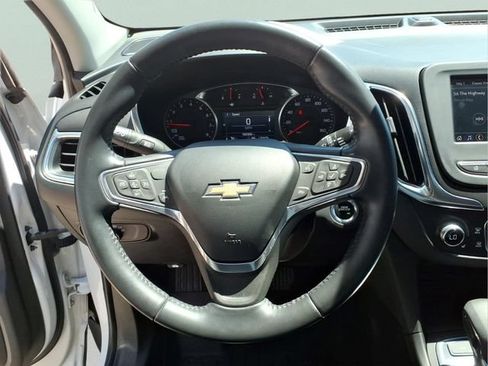 Used 2022 Chevrolet Equinox LT w/ Driver Convenience Package AWD/4WD image 15