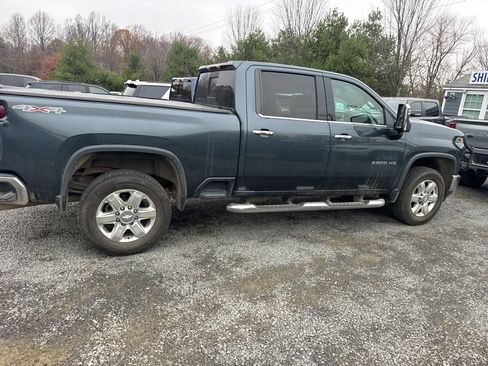 Used 2020 Chevrolet Silverado 2500 LTZ w/ LTZ Convenience Package image 8