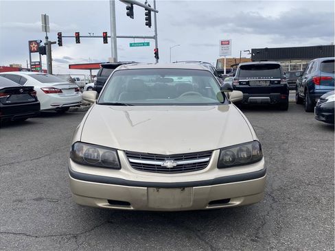 Used 2005 Chevrolet Impala Sedan w/ Police Pkg image 2