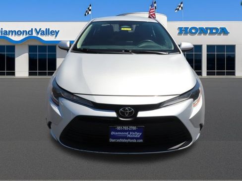 Used 2023 Toyota Corolla LE FWD image 2