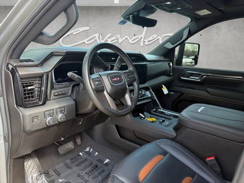 Used 2024 GMC Sierra 2500 AT4 w/ AT4 Premium Plus Package image 19