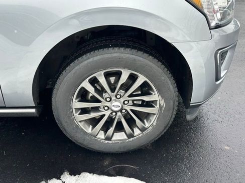 Used 2020 Ford Expedition Limited image 13