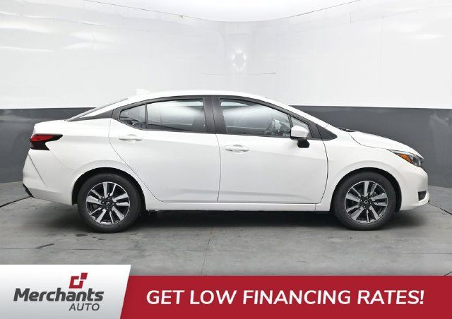 Used 2025 Nissan Versa SV FWD image 9